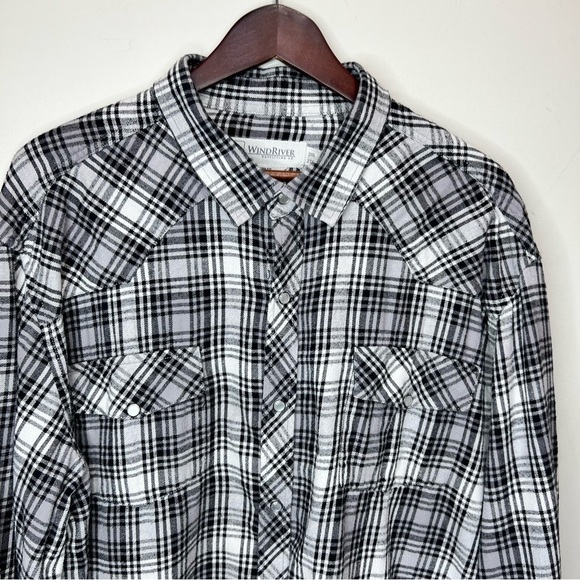 WindRiver Black & Grey Plaid Button Down Shirt Size 2X - Picture 2 of 8